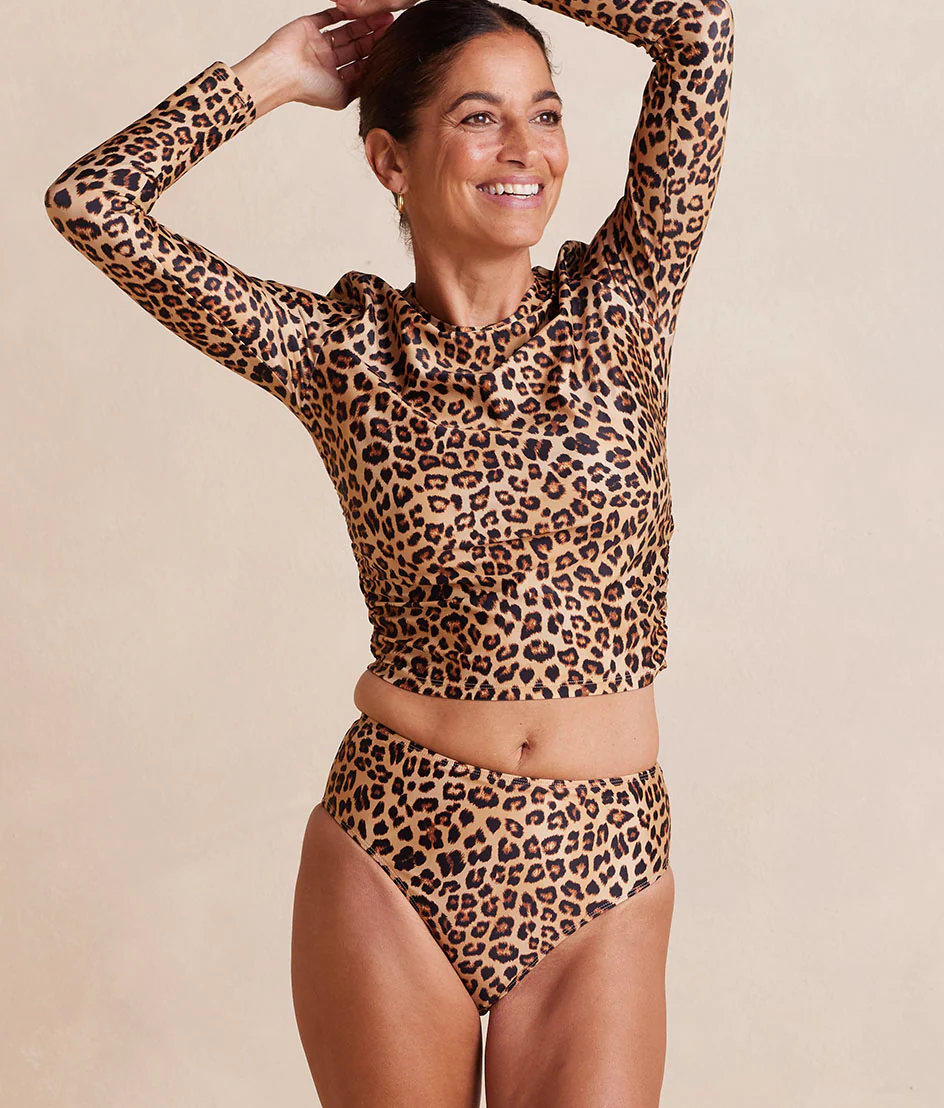 The High Leg Mid Rise Bikini Bottom - Leopard - Image 3