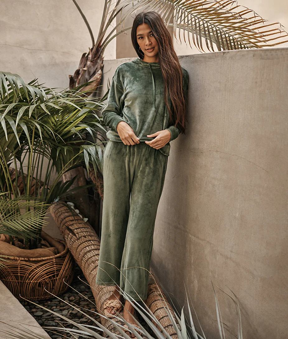 The Plush Velour Lounge Pant - Olive - Image 2